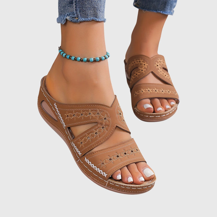 Noëlle™ | Lightweight Orthopedic Sandals
